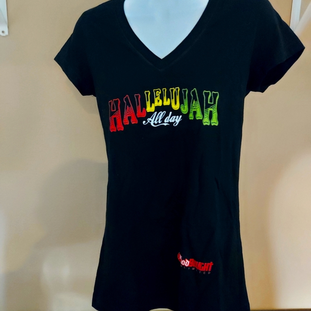 Women's v-neck tee